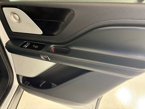Used 2025 Lincoln Aviator Reserve w/ Equipment Group 201A AWD/4WD image 49