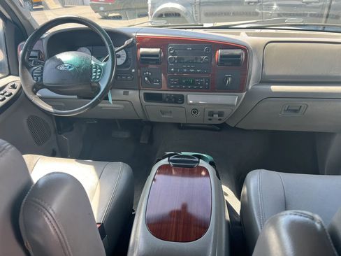 Used 2005 Ford F350 Lariat AWD/4WD image 7