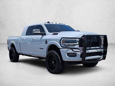 Used 2021 RAM 3500 Laramie AWD/4WD image 3