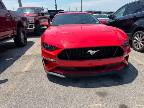 Used 2018 Ford Mustang GT Premium w/ GT Performance Package RWD image 3