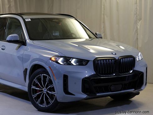 New 2026 BMW X5 xDrive50e w/ M Sport Package image 2