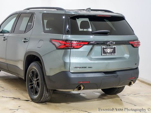 Used 2023 Chevrolet Traverse LT w/ Midnight/Sport Edition AWD/4WD image 9