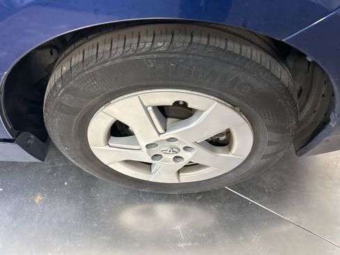 Used 2011 Toyota Prius Two image 16