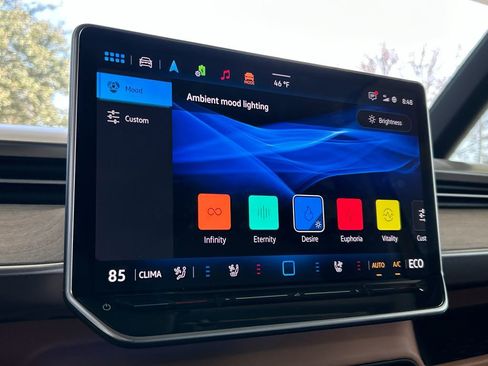 New 2025 Volkswagen ID. Buzz 1st Edition image 27