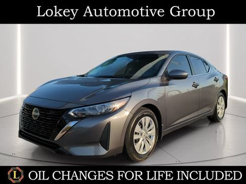 Certified 2025 Nissan Sentra S w/ Lighting Package FWD image 1