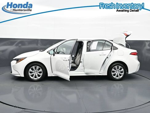 Used 2025 Toyota Corolla LE w/ Convenience Package FWD image 42