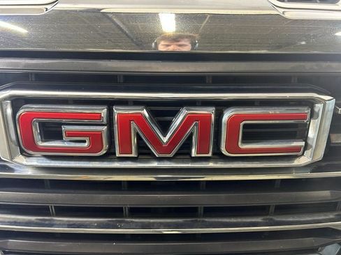 Used 2024 GMC Sierra 3500 SLT AWD/4WD image 9