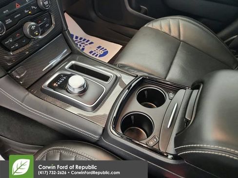 Used 2023 Chrysler 300 C RWD image 17
