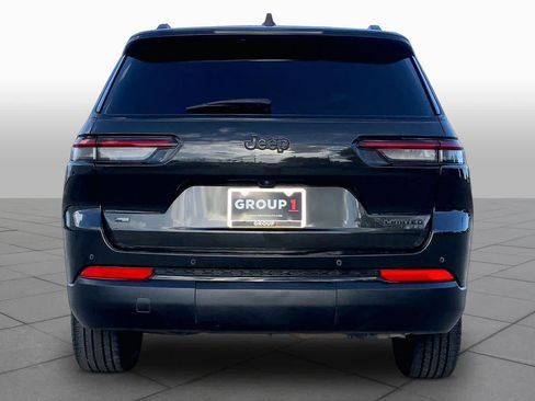 Used 2023 Jeep Grand Cherokee L Limited w/ Black Appearance Package RWD image 5