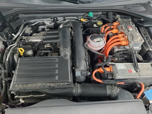 Used 2017 Audi A3 e-tron Premium Plus w/ Technology Package image 4