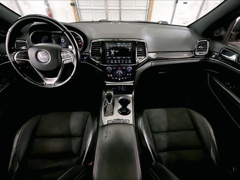 Used 2020 Jeep Grand Cherokee Trailhawk AWD/4WD image 15