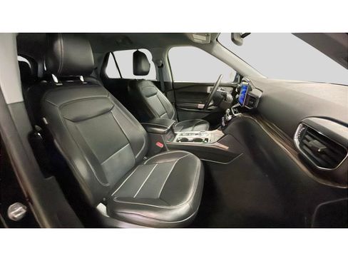 Used 2023 Ford Explorer Limited w/ Equipment Group 301A image 16
