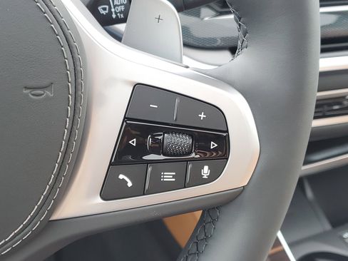 New 2026 BMW X5 xDrive40i w/ M Sport Package image 13