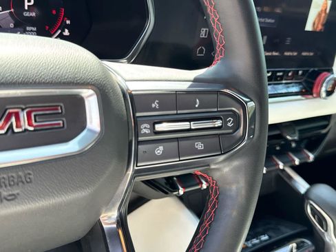 Used 2024 GMC Canyon AT4X AWD/4WD image 37