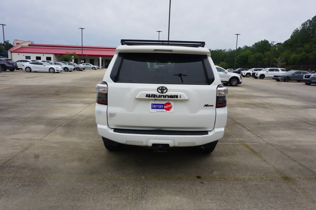 Used 2021 Toyota 4Runner SR5 Premium w/ Moonroof Package RWD image 23