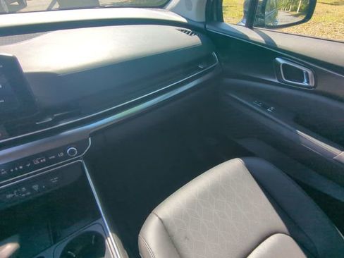 Used 2026 Kia Carnival SX w/ SX Dark Edition Package FWD image 18