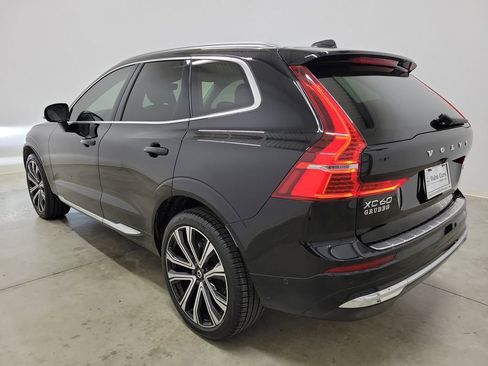 Certified 2023 Volvo XC60 B5 Ultimate w/ Climate Package image 7