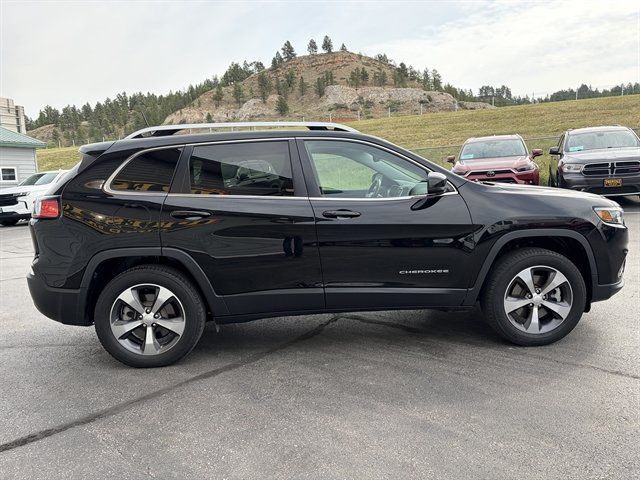 Used 2019 Jeep Cherokee Limited AWD/4WD image 5