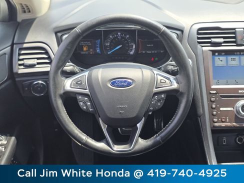 Used 2017 Ford Fusion Energi Titanium FWD image 25
