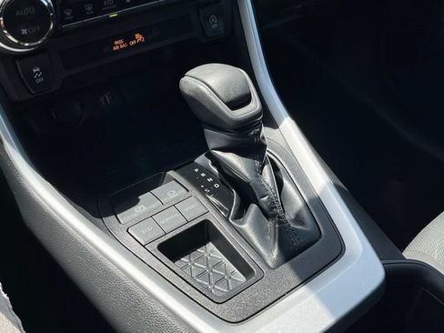 Used 2023 Toyota RAV4 XLE FWD image 36