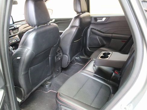 Used 2023 Ford Escape ST-Line image 18