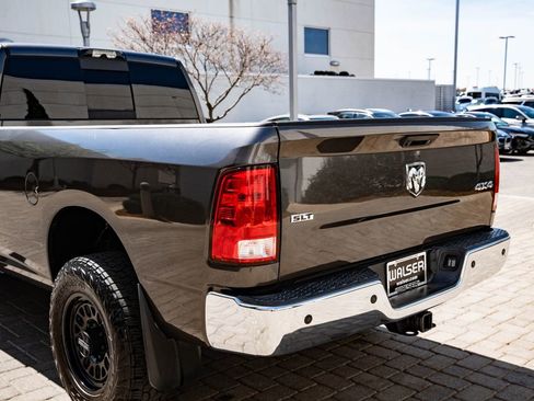 Used 2018 RAM 3500 SLT w/ Luxury Group AWD/4WD image 18