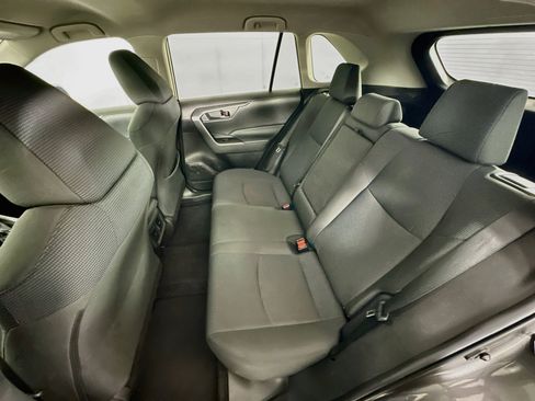 Used 2022 Toyota RAV4 LE w/ Carpet Mat Package (TMS) AWD/4WD image 25