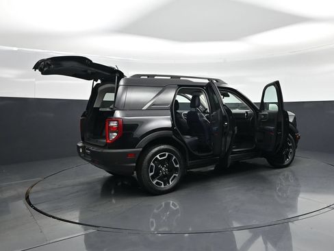 Certified 2023 Ford Bronco Sport Outer Banks w/ Tech Package AWD/4WD image 5