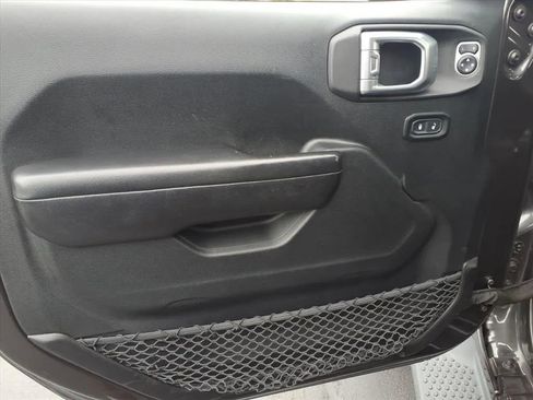 Used 2019 Jeep Wrangler Unlimited Sport S image 24