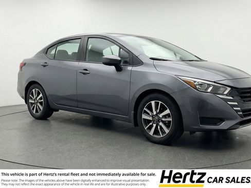 Used 2025 Nissan Versa SV image 1