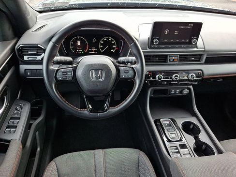 Certified 2024 Honda Pilot Sport image 11