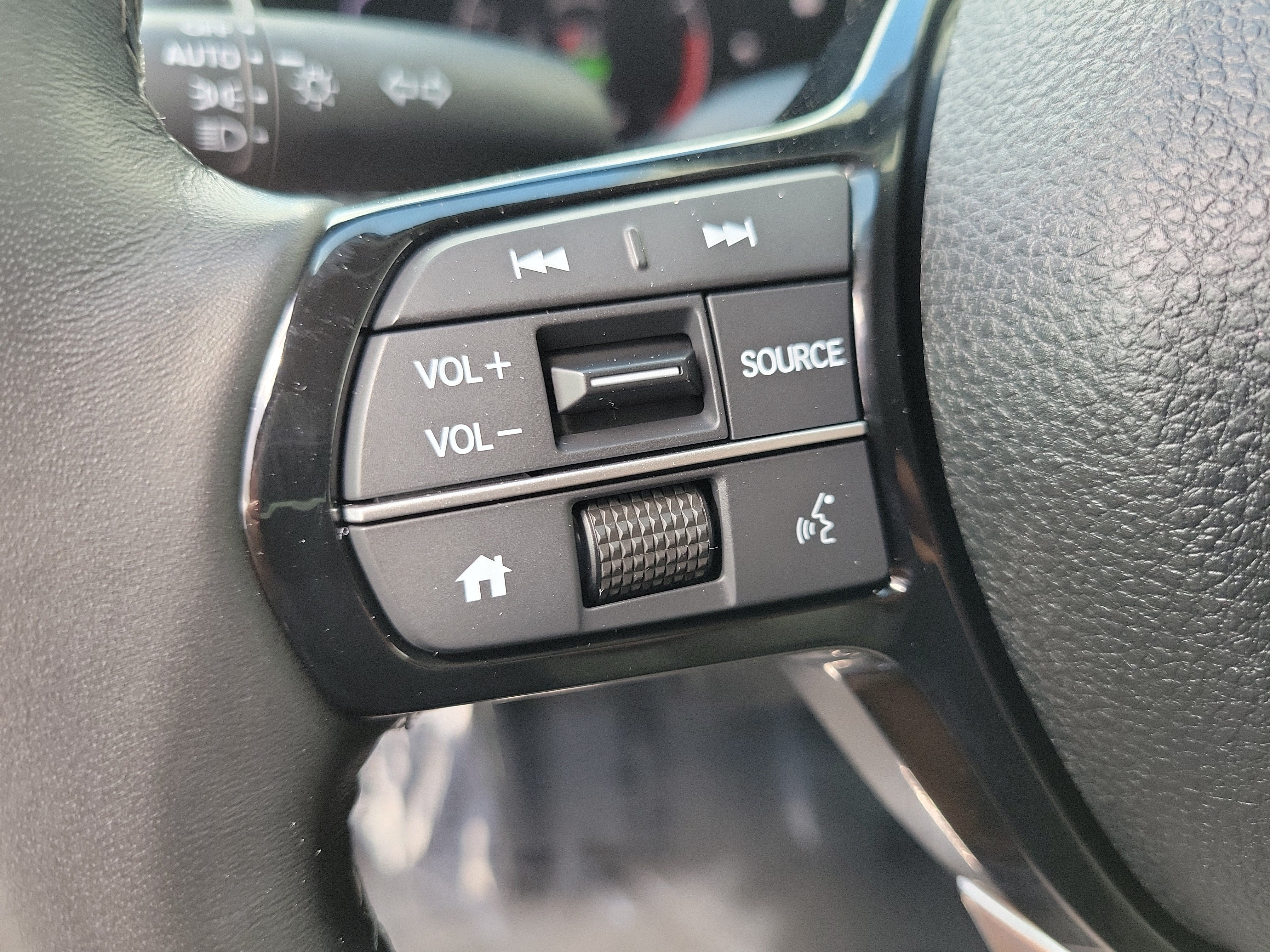 Certified 2024 Honda Civic EX-L image 24