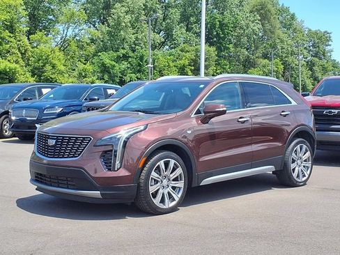 Used 2023 Cadillac XT4 Premium Luxury w/ Technology Package AWD/4WD image 1