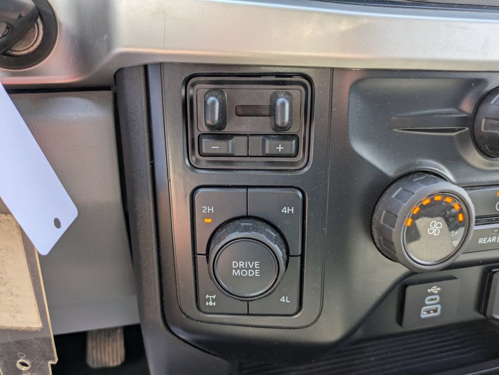 Used 2024 Ford F250 XL w/ STX Appearance Package AWD/4WD image 12
