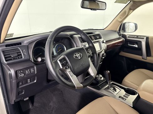 Used 2016 Toyota 4Runner Limited image 4