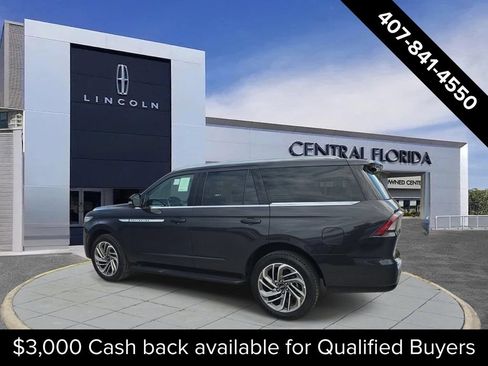 New 2026 Lincoln Navigator Premiere AWD/4WD image 7