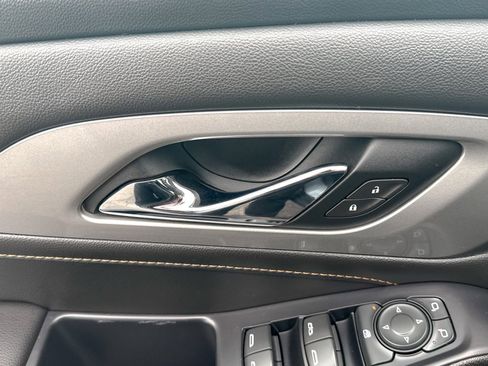 Certified 2021 Chevrolet Traverse LT image 19