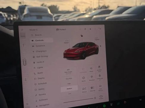Used 2026 Tesla Model S AWD/4WD image 13
