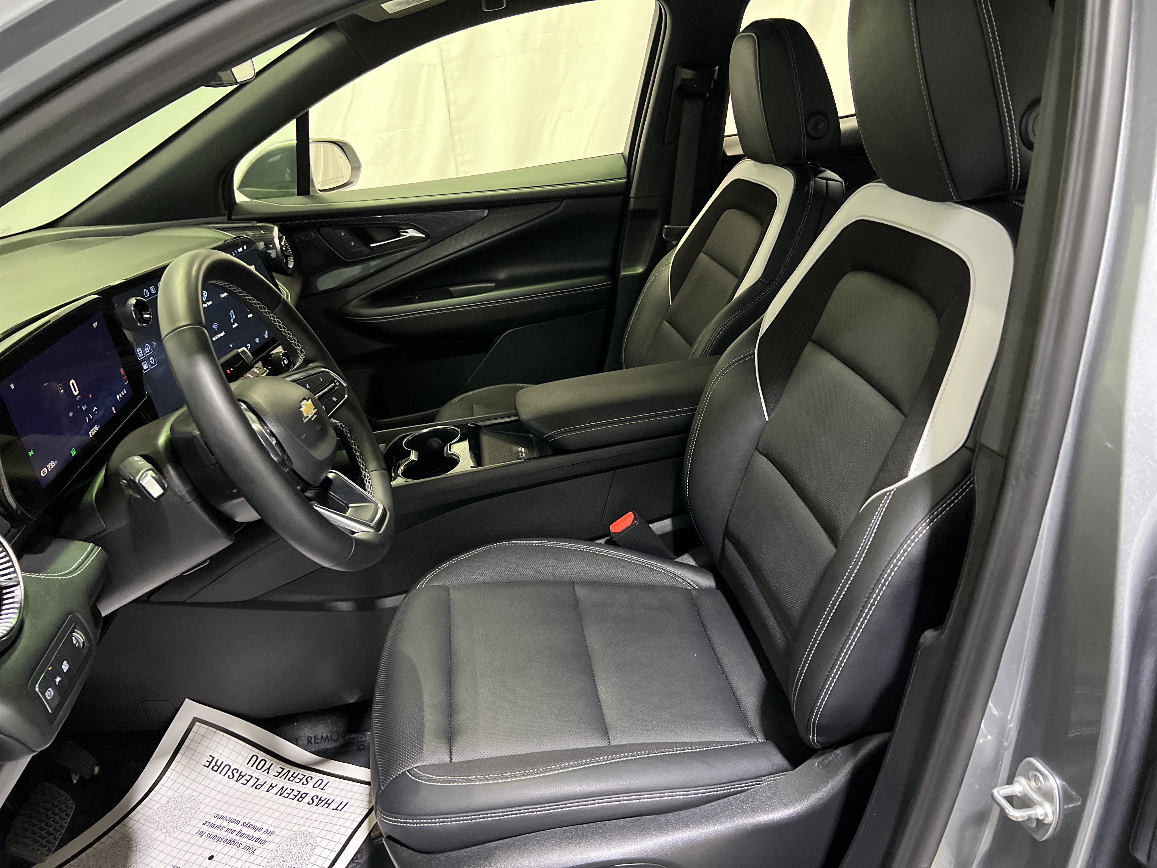 Certified 2024 Chevrolet Blazer EV LT AWD/4WD image 18