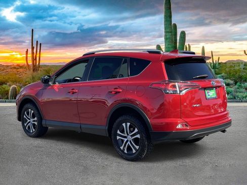 Used 2017 Toyota RAV4 LE image 5