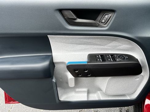 New 2025 Ford Maverick XLT w/ XLT Luxury Package image 13