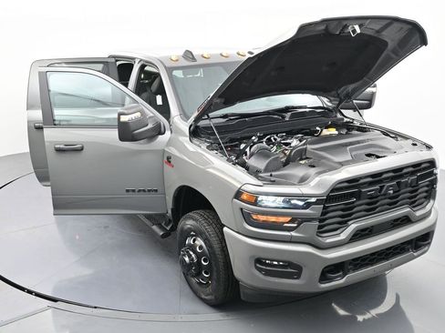 Used 2026 RAM 3500 Big Horn AWD/4WD image 38