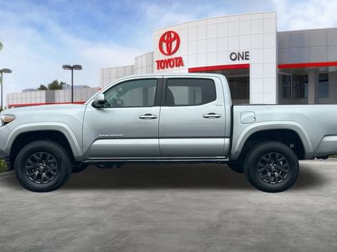Certified 2023 Toyota Tacoma SR5 w/ Technology Package AWD/4WD image 9