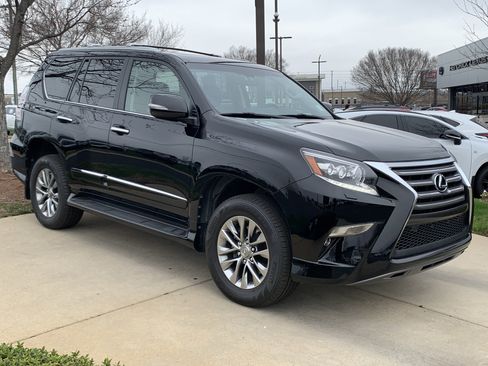 Used 2016 Lexus GX 460 Luxury image 2