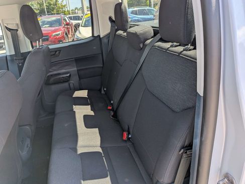 Used 2025 Ford Maverick XL FWD image 14