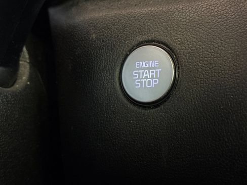 Used 2022 Kia Sorento S FWD image 31