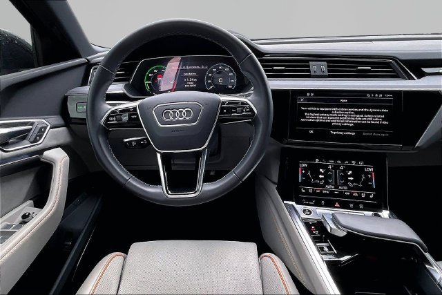 Used 2024 Audi Q8 e-tron Prestige AWD/4WD image 5