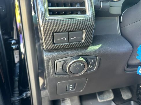 Used 2018 Ford F150 Raptor w/ Equipment Group 802A Luxury AWD/4WD image 37