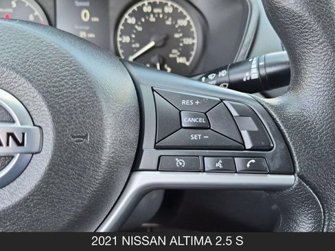 Used 2021 Nissan Altima 2.5 S FWD image 18