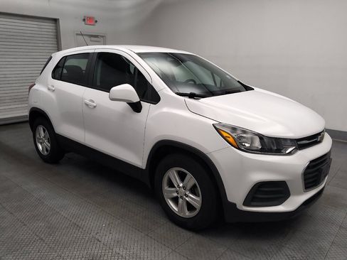 Used 2020 Chevrolet Trax LS FWD image 11
